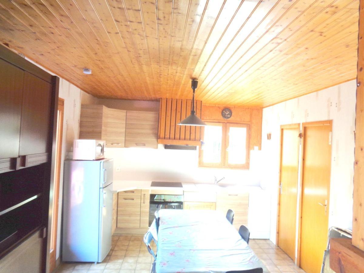 Chalet Charmant A Saint-Gerons Avec Piscine Partagee מראה חיצוני תמונה